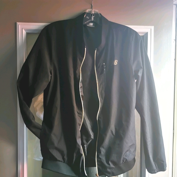 New balance spring jacket - Picture 3 of 6
